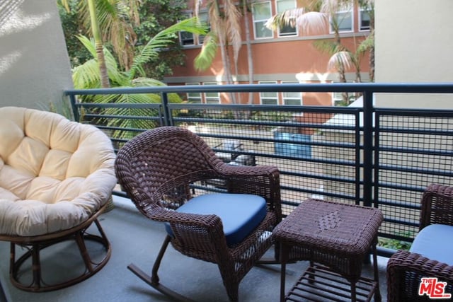 300 E 4th Street 208, Long Beach, CA 90802 — photo 8 of 26