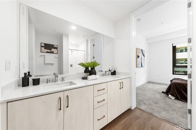 709 E Walnut Street 214, Pasadena, CA 91101 — photo 17 of 60