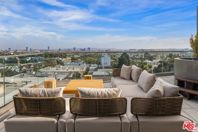 8420 W Sunset Boulevard 607, West Hollywood, CA 90069 — photo 8 of 45