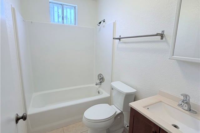 13100 Foothill, Los Angeles, CA 91342 — photo 9 of 10