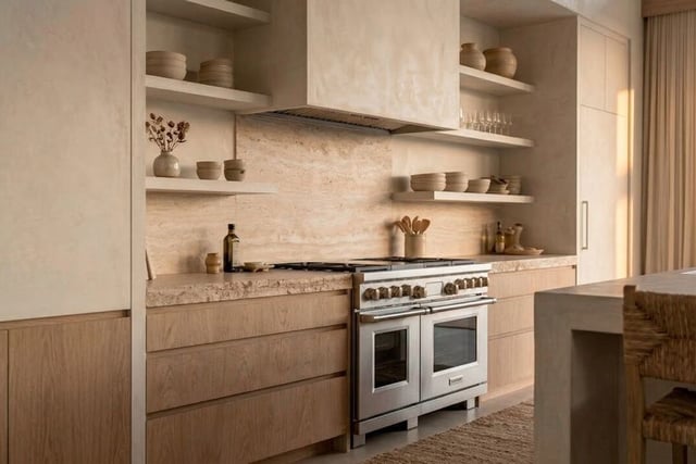 1680 Alta Mura Road, Pacific Palisades, CA 90272 — photo 12 of 45