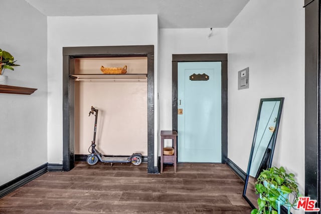 325 W 3rd Street 410, Long Beach, CA 90802 — photo 5 of 34