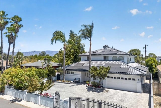 4930 Biloxi, Toluca Lake, CA 91601 — photo 2 of 75