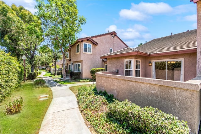 12525 Pinehurst, El Monte, CA 91732 — photo 6 of 60