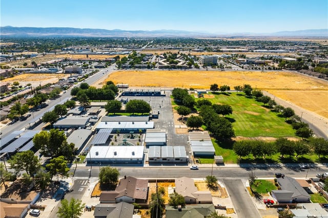 1050 W Avenue J6, Lancaster, CA 93534 — photo 29 of 33