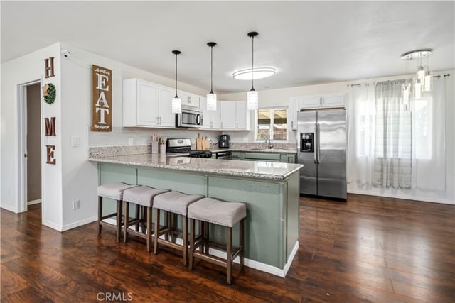 1050 W Avenue J6, Lancaster, CA 93534 — photo 7 of 33