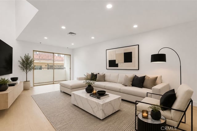 6036 Hazelhurst #C, North Hollywood, CA 91606 — photo 11 of 43