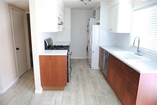 2829 W Avenue J4, Lancaster, CA 93536 — photo 5 of 22