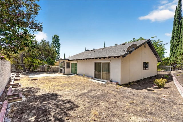 11440 Amigo, Los Angeles, CA 91326 — photo 33 of 43