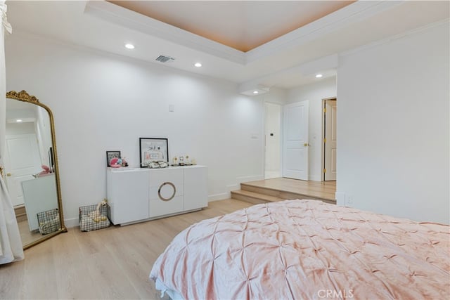 4651 Ellenita Avenue, Tarzana, CA 91356 — photo 25 of 73