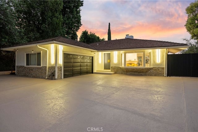 4651 Ellenita Avenue, Tarzana, CA 91356 — photo 6 of 73