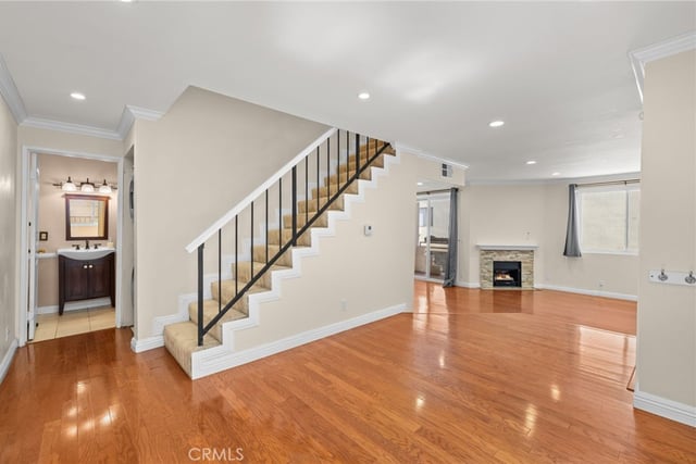 528 E. San Jose Ave 110, Burbank, CA 91501 — photo 5 of 38