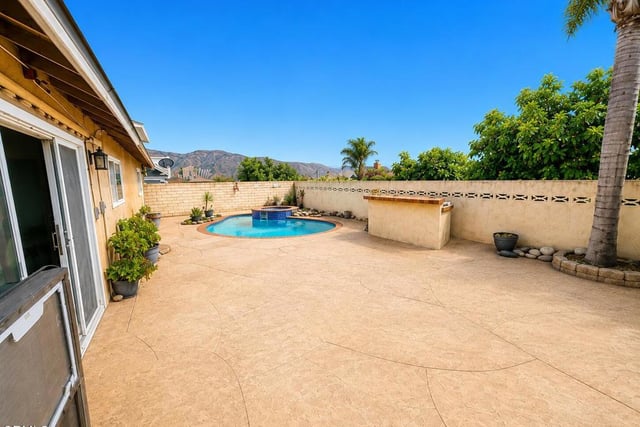 326 N Steckel Drive, Santa Paula, CA 93060 — photo 14 of 17