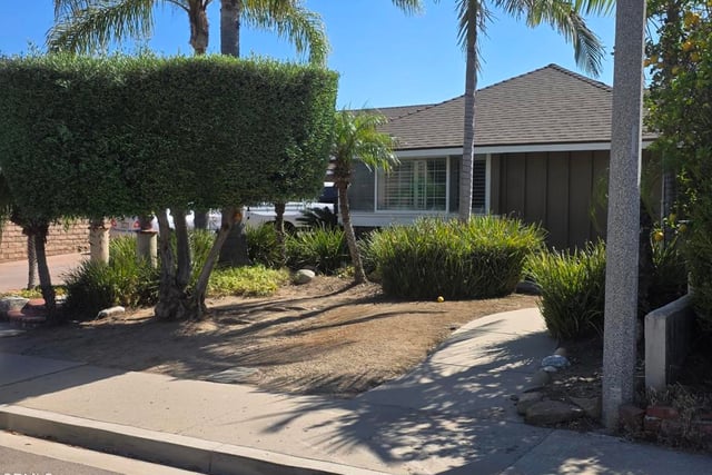 326 N Steckel Drive, Santa Paula, CA 93060 — photo 2 of 17
