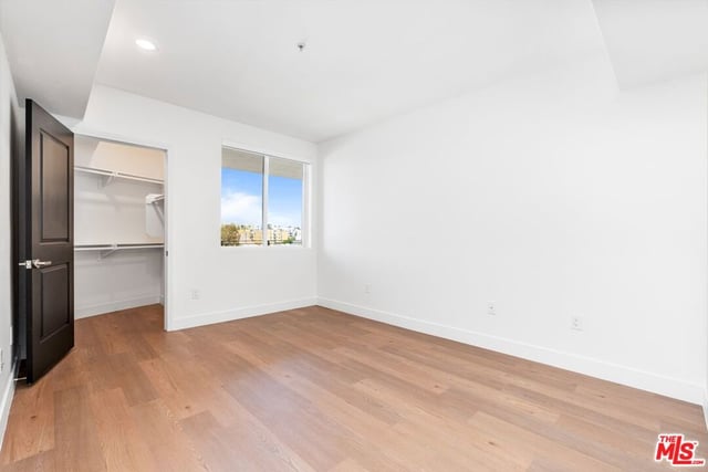 11011 Huston Street 410, North Hollywood, CA 91601 — photo 10 of 34