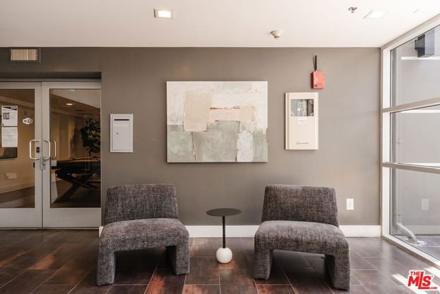 11011 Huston Street 410, North Hollywood, CA 91601 — photo 31 of 34