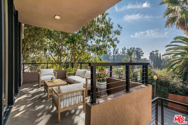 6826 Iris Circle, Los Angeles, CA 90068 — photo 28 of 48