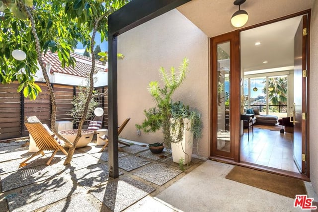 6826 Iris Circle, Los Angeles, CA 90068 — photo 4 of 48