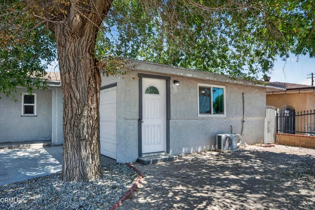 137 E Avenue J 8, Lancaster, CA 93535 — photo 31 of 48