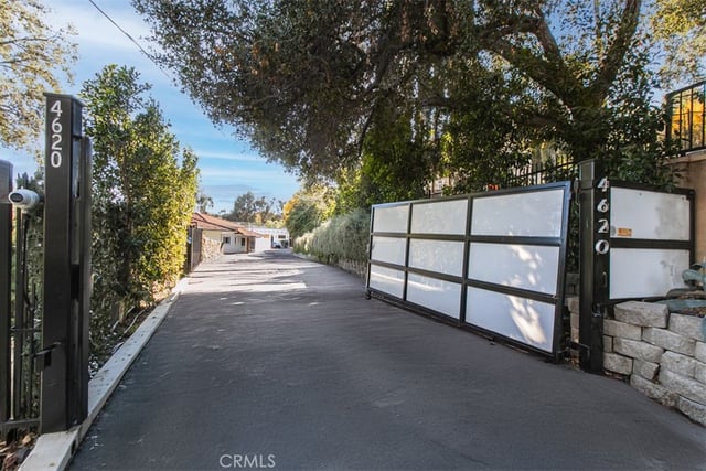 4620 Caritina, Tarzana, CA 91356 — photo 2 of 58