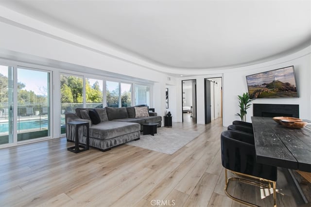4620 Caritina, Tarzana, CA 91356 — photo 9 of 58