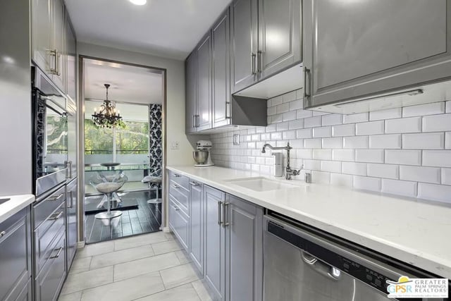 848 N Kings Road 102, West Hollywood, CA 90069 — photo 15 of 32