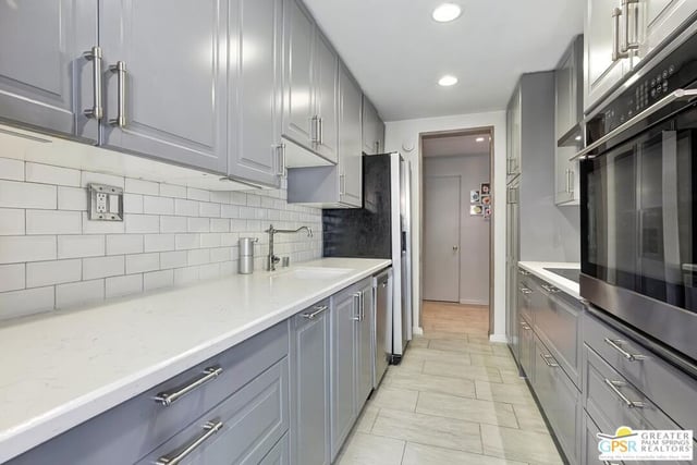 848 N Kings Road 102, West Hollywood, CA 90069 — photo 17 of 32