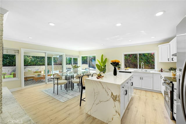 2395 Century, Simi Valley, CA 93063 — photo 8 of 17