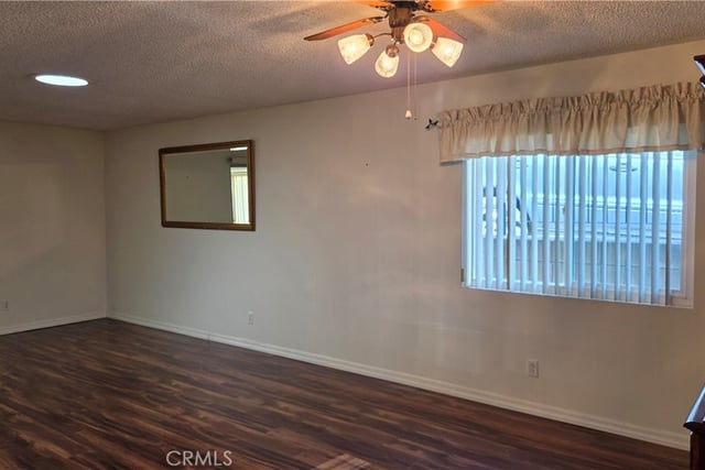 19340 Oak Crossing, Newhall, CA 91321 — photo 11 of 28