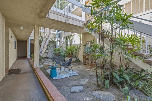 4807 Beck Avenue 4, Valley Village, CA 91601 — photo 6 of 36