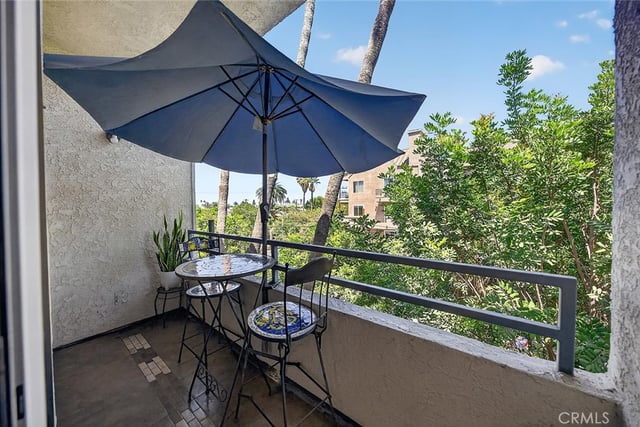 720 W 4th 318, Long Beach, CA 90802 — photo 11 of 59
