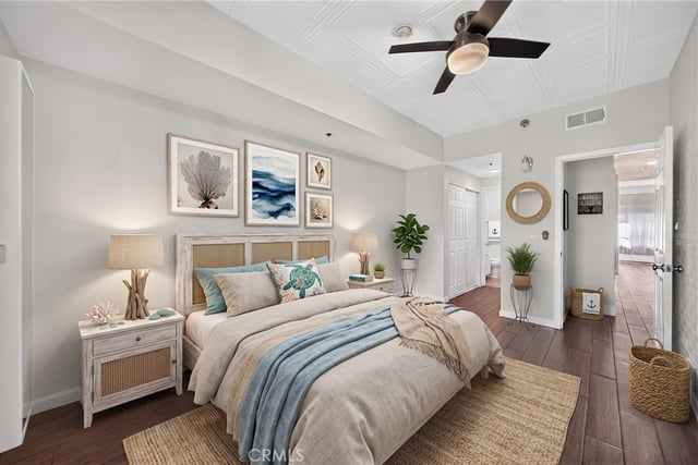 720 W 4th 318, Long Beach, CA 90802 — photo 39 of 59