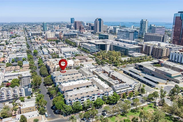 720 W 4th 318, Long Beach, CA 90802 — photo 4 of 59