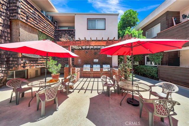 5349 Newcastle 56, Encino, CA 91316 — photo 20 of 35