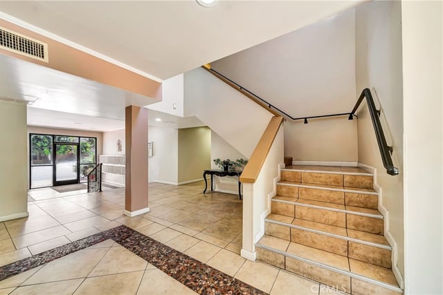 5349 Newcastle 56, Encino, CA 91316 — photo 31 of 35