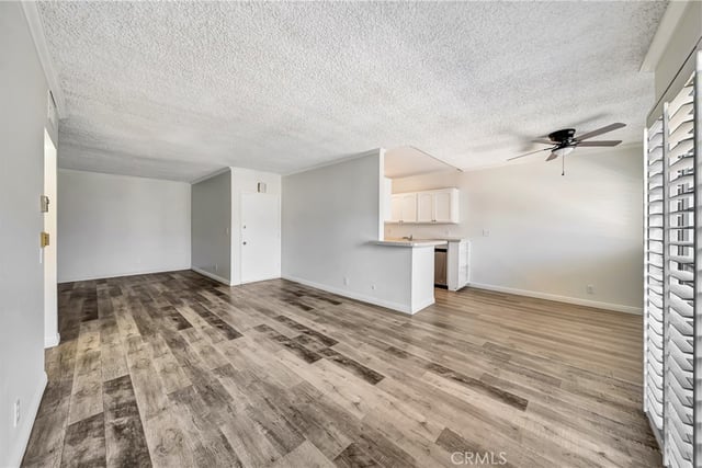 5349 Newcastle 56, Encino, CA 91316 — photo 4 of 35