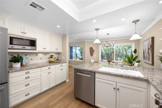 1518 Creekside Court A, Pasadena, CA 91107 — photo 12 of 43