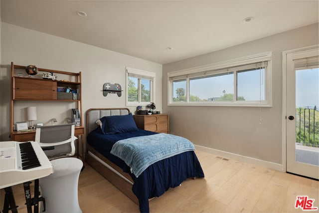 3731 Blue Canyon Drive, Studio City, CA 91604 — photo 20 of 24