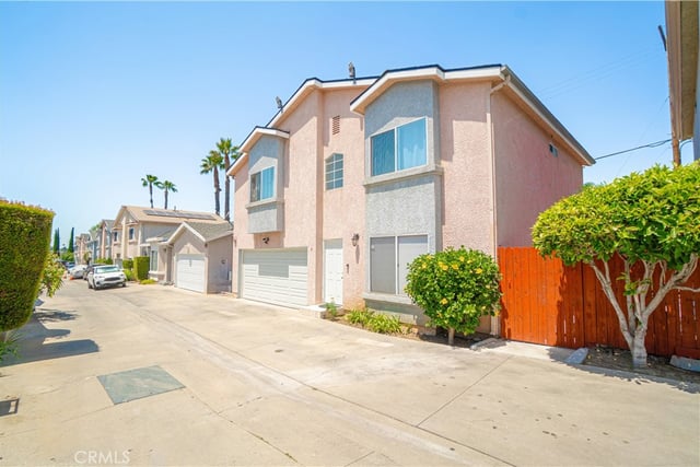 12120 Terra Bella, Pacoima, CA 91331 — photo 2 of 39