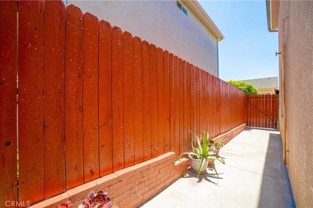12120 Terra Bella, Pacoima, CA 91331 — photo 34 of 39