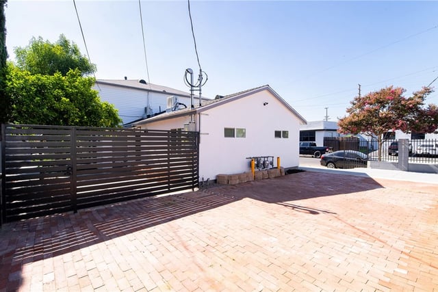 5334 Cleon Avenue, North Hollywood, CA 91601 — photo 11 of 24