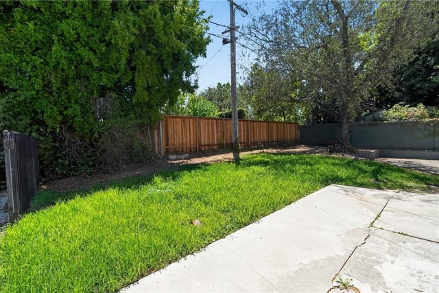 126 N Rossmore, Los Angeles, CA 90004 — photo 47 of 50