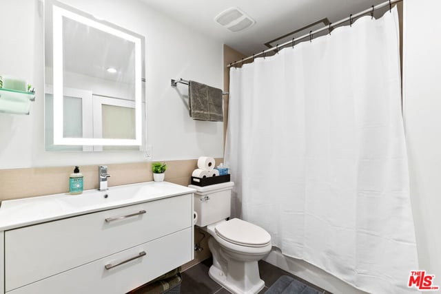 939 S Broadway 308, Los Angeles, CA 90015 — photo 12 of 19