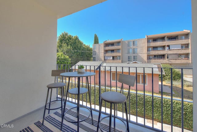 285 S Sierra Madre Boulevard E, Pasadena, CA 91107 — photo 12 of 18