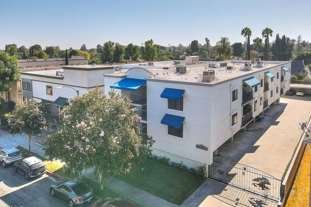 285 S Sierra Madre Boulevard E, Pasadena, CA 91107 — photo 16 of 18