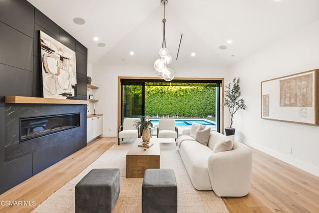 5444 Murietta Avenue, Sherman Oaks, CA 91401 — photo 12 of 76