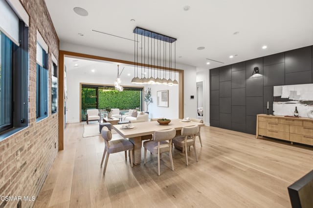 5444 Murietta Avenue, Sherman Oaks, CA 91401 — photo 19 of 76