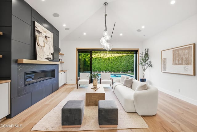 5444 Murietta Avenue, Sherman Oaks, CA 91401 — photo 21 of 76
