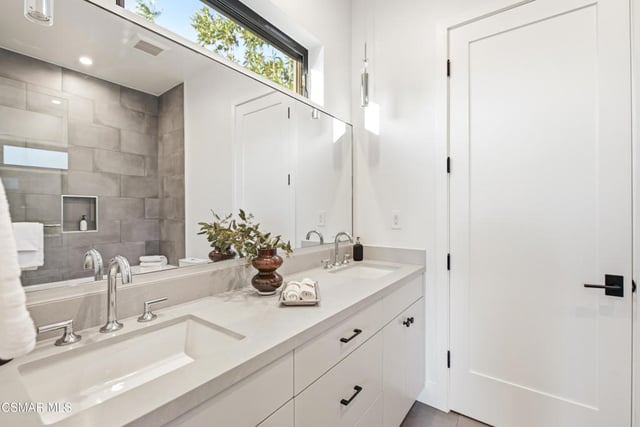 5444 Murietta Avenue, Sherman Oaks, CA 91401 — photo 41 of 76