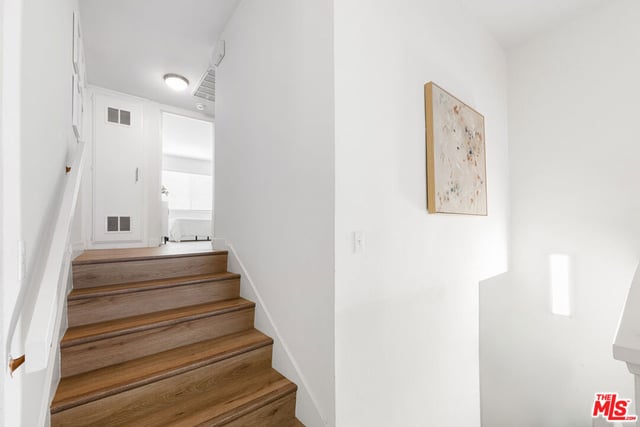 6241 Nita Avenue, Woodland Hills, CA 91367 — photo 13 of 18